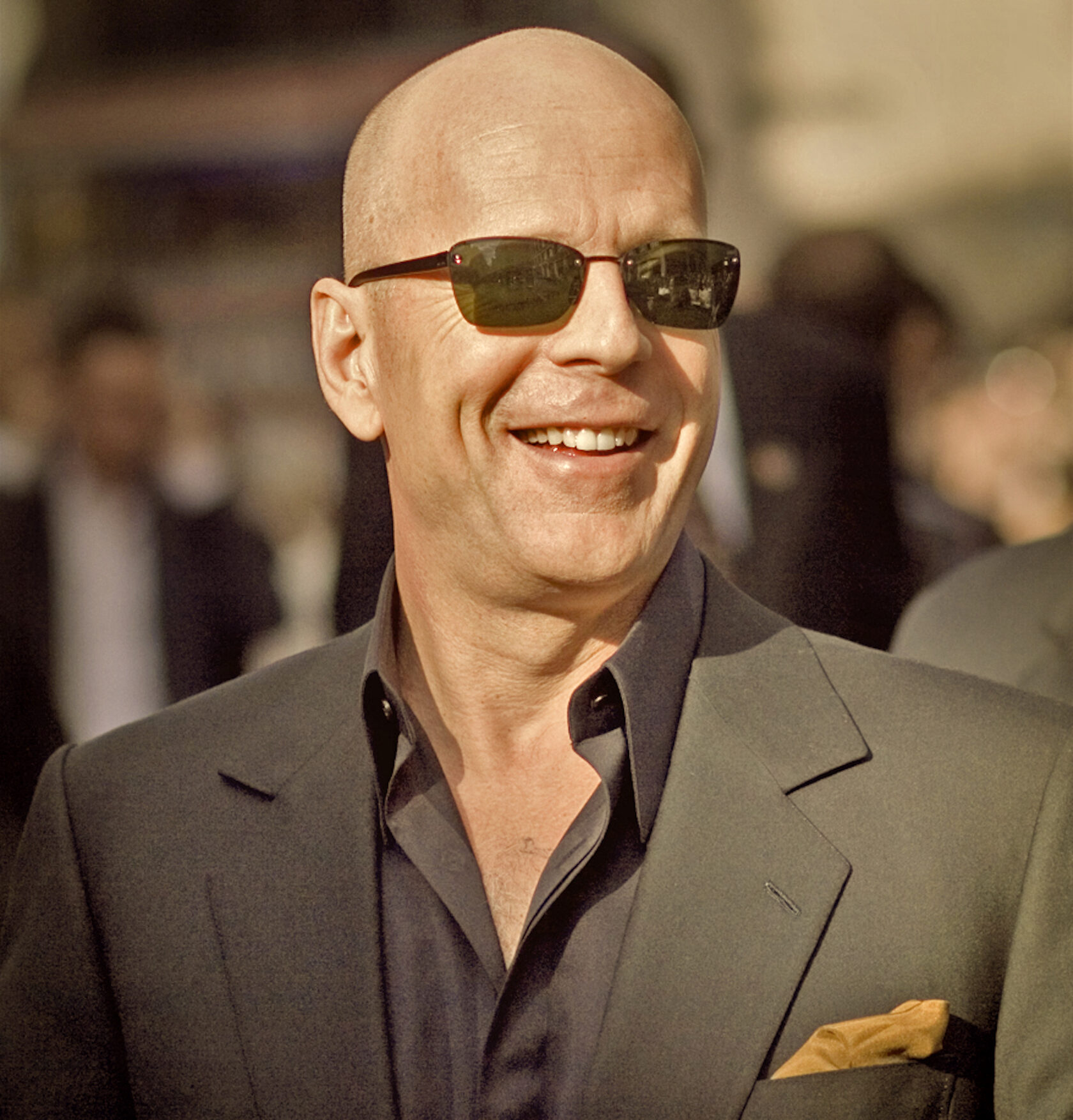 ICONIC ACTION STAR BRUCE WILLIS MADE AGING TRENDY